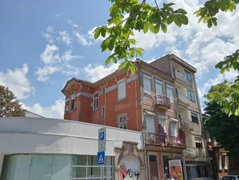 📍 Prédio no centro do Porto!