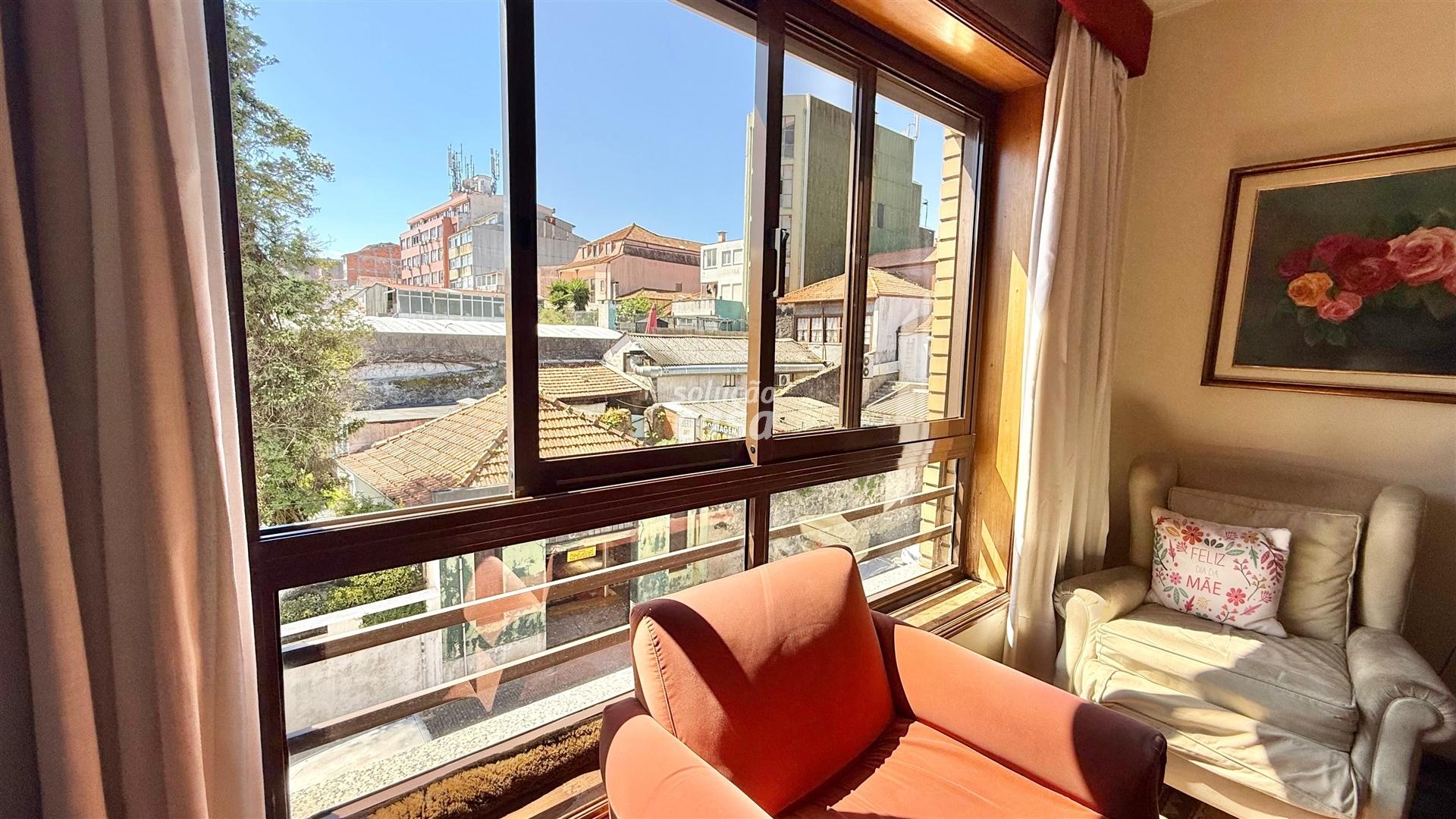 Apartamento T2+1 com Garagem, no Jardim Soares dos Reis!