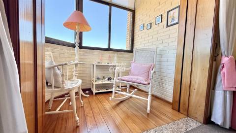 Apartamento T2+1 com Garagem, no Jardim Soares dos Reis!