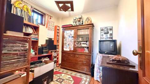 Apartamento T2+1 com Garagem, no Jardim Soares dos Reis!