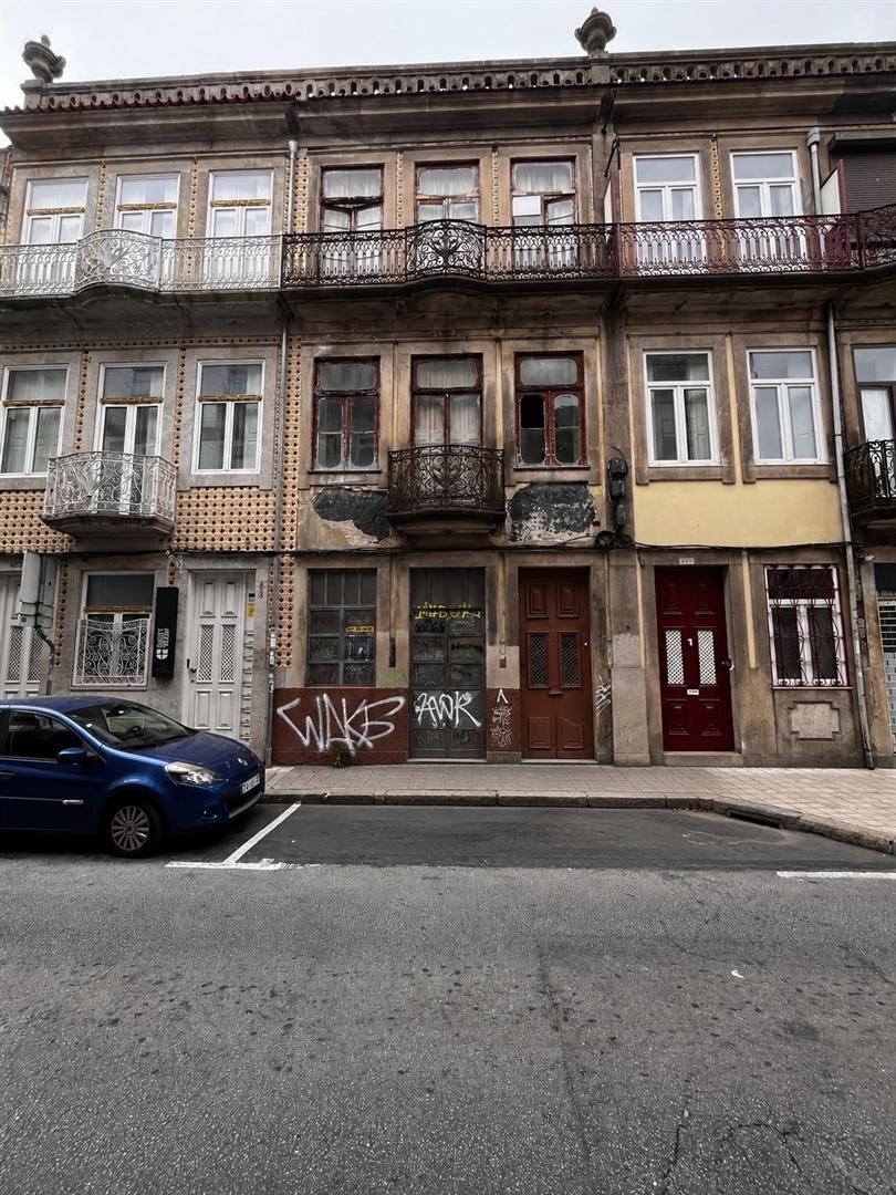 Prédio para Investimento – Campo 24 de Agosto | Bonfim | Porto