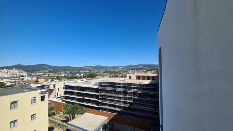 ARRENDAMENTO - Apartamento T1 no centro de Barcelos