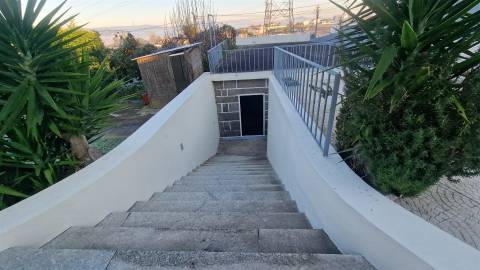 Moradia T4 Venda em Serzedelo,Guimarães