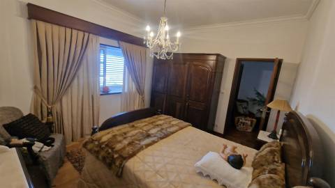 Moradia T4 Venda em Serzedelo,Guimarães