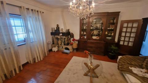 Moradia T4 Venda em Serzedelo,Guimarães