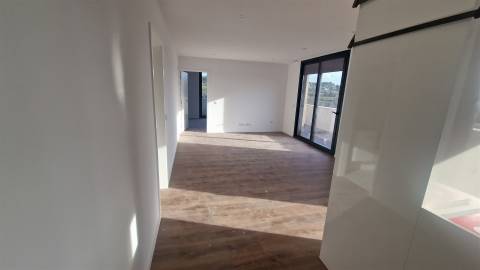 Apartamento T1 em Serzedelo, Guimarães