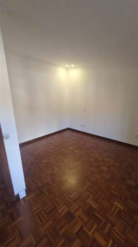 ARRENDAMENTO - Apartamento T3 Duplex Remodelado no Coração da Póvoa de Varzim