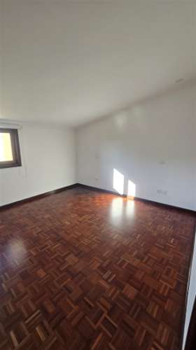 ARRENDAMENTO - Apartamento T3 Duplex Remodelado no Coração da Póvoa de Varzim