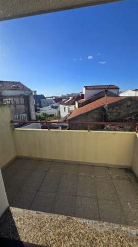 ARRENDAMENTO - Apartamento T3 Duplex Remodelado no Coração da Póvoa de Varzim