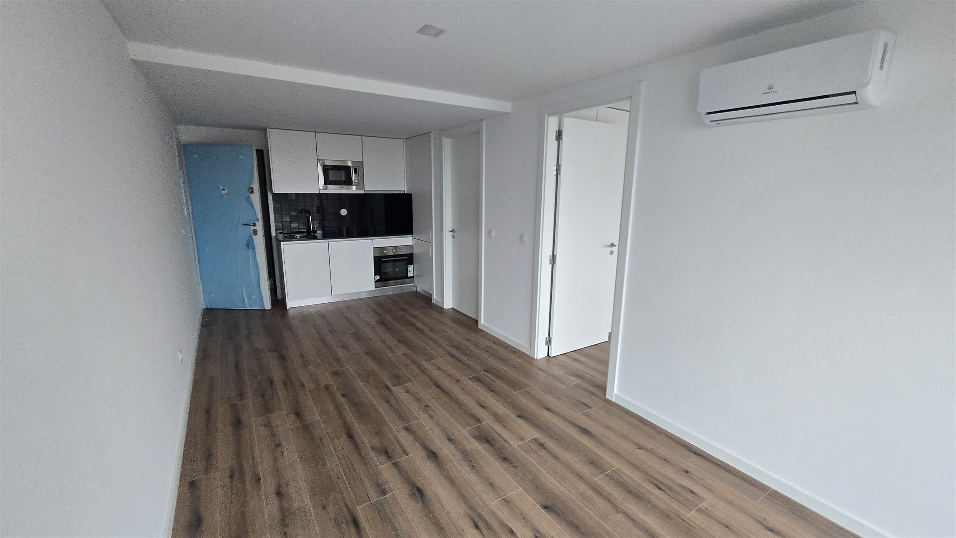 ARRENDAMENTO - Apartamento T1 NOVO na Póvoa de Varzim