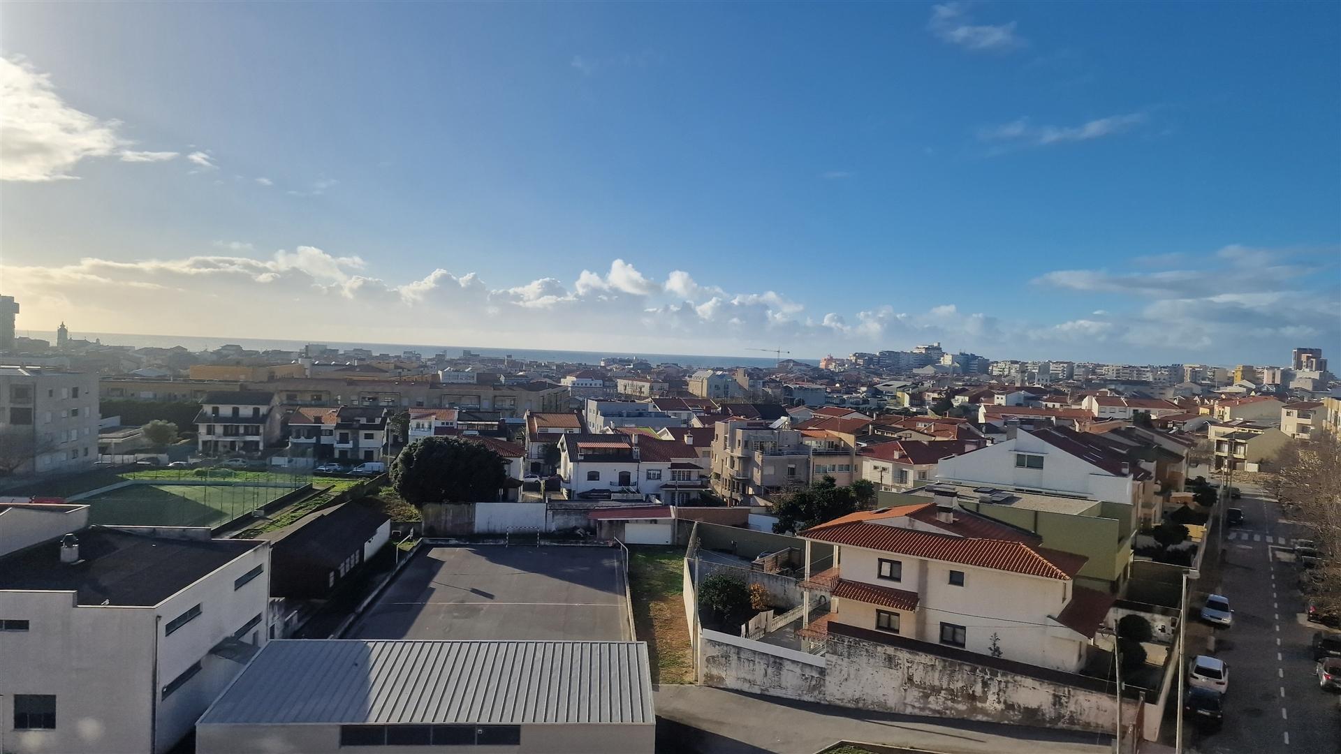 ARRENDAMENTO - Apartamento T2+1 no centro da Póvoa de Varzim