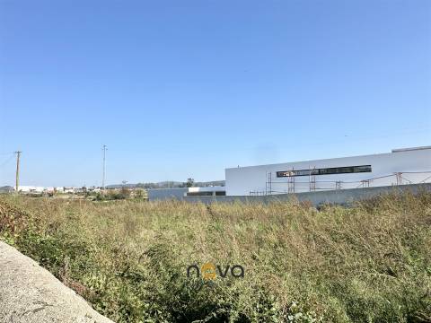Lote de terreno para construção de moradia. Vila do Conde &#124; Nova Imobiliária