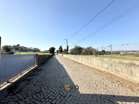 Terreno para construção de moradias isoladas ou em banda. Póvoa de Varzim &#124; Nova Imobiliária