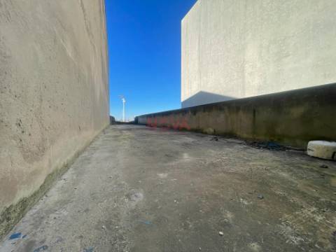 Terreno localizado em Vila do Conde  na primeira linha do mar &#124; NOVA Imobiliária