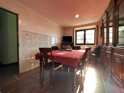 Moradia em lote de 1400m2 na Póvoa de Varzim  NOVA Imobiliária