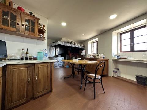 Moradia em lote de 1400m2 na Póvoa de Varzim  NOVA Imobiliária