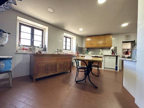 Moradia em lote de 1400m2 na Póvoa de Varzim  NOVA Imobiliária