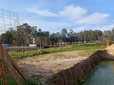 Lote de terreno com 350m2 em Mosteiró, Vila do Conde  NOVA Imobiliária