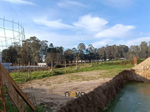 Lote de terreno com 350m2 em Mosteiró, Vila do Conde  NOVA Imobiliária