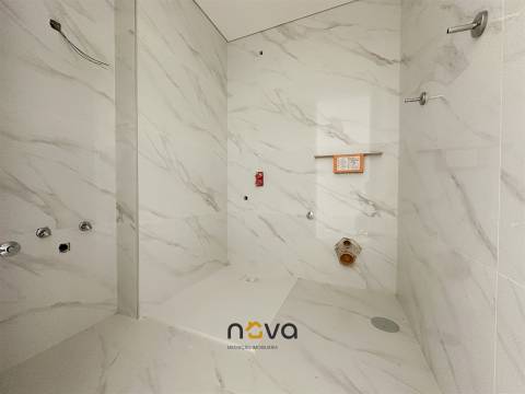 Apartamento T3 Venda em Póvoa de Varzim, Beiriz e Argivai,Póvoa de Varzim