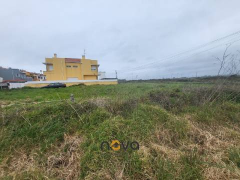 Terreno para construção em Aver-o-Mar