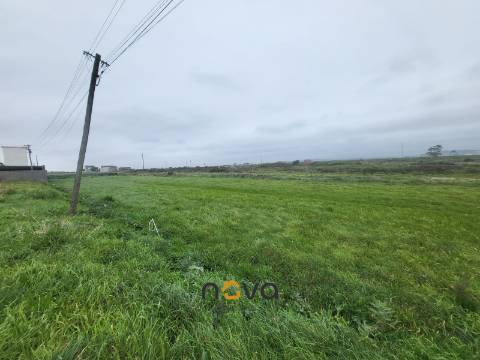 Terreno para construção em Aver-o-Mar