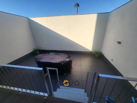 MORADIA T3 EM AVER-O-MAR POVOA DE VARZIM