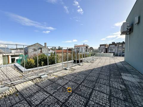 Moradia T3 no centro da cidade da Póvoa de Varzim  NOVA Imobiliária