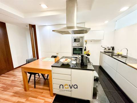 Moradia T3 no centro da cidade da Póvoa de Varzim  NOVA Imobiliária