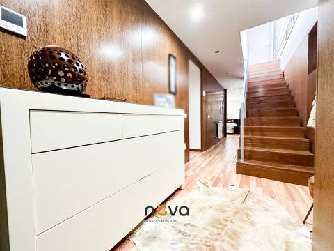 Moradia T3 no centro da cidade da Póvoa de Varzim  NOVA Imobiliária