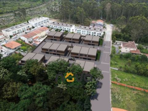 Excelentes moradias T3+1 de LUXO situadas a 900m da praia &#124; NOVA Imobiliária