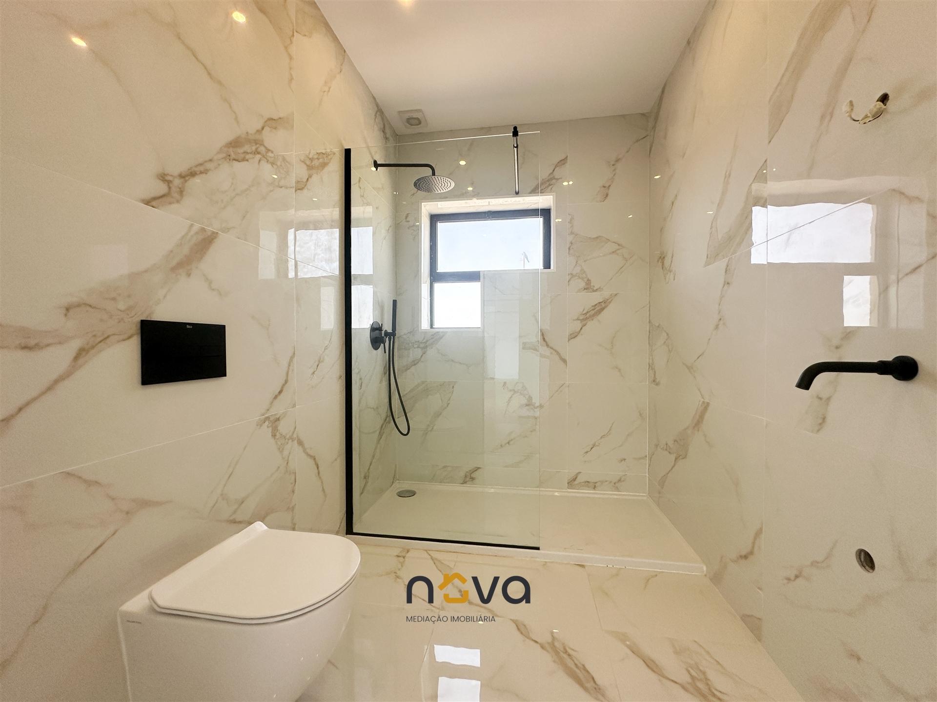 Excelente apartamento T3 situado em primeira linha , Vila Chã, Vila do Conde &#124; NOVA IMOBILIÁRIA