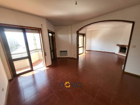 T3 Árvore com vistas de mar