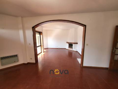 T3 Árvore com vistas de mar