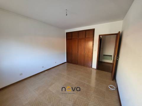 T3 Árvore com vistas de mar