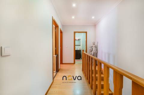 Apartamento T3 Duplex Remodelado - Macieira da Maia