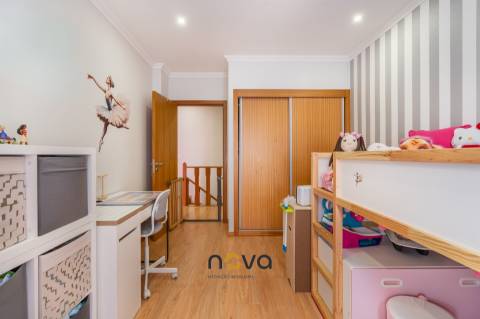 Apartamento T3 Duplex Remodelado - Macieira da Maia