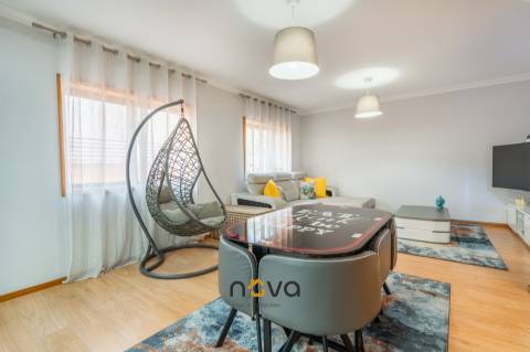 Apartamento T3 Duplex Remodelado - Macieira da Maia