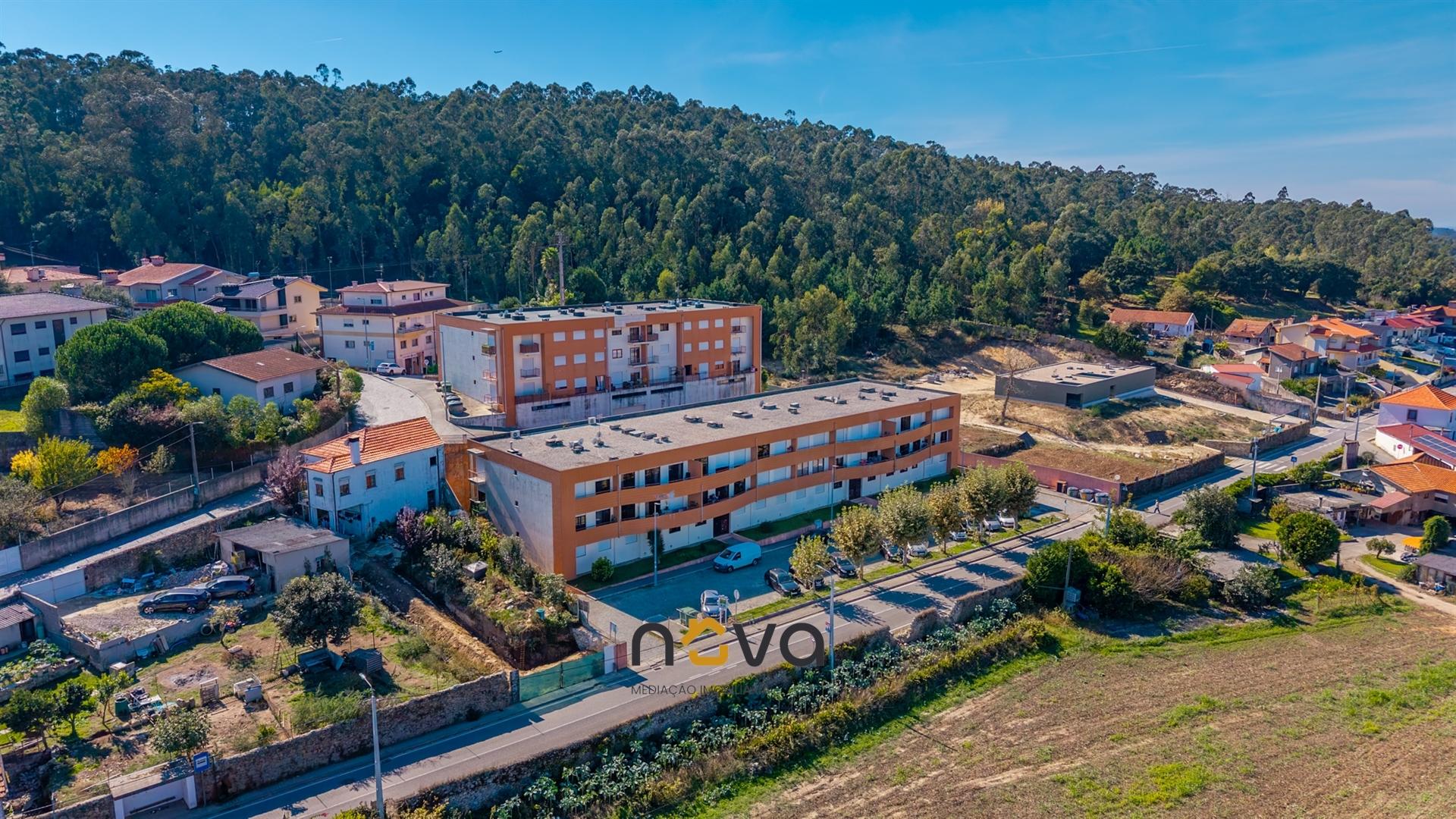 Apartamento T3 Duplex Remodelado - Macieira da Maia
