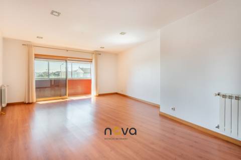 Excelente&#8203;&#8203;&#8203;&#8203;&#8203;&#8203;&#8203; T2 junto ao Estádio do Rio Ave – Oportunidade de Investimento em Vila do Conde