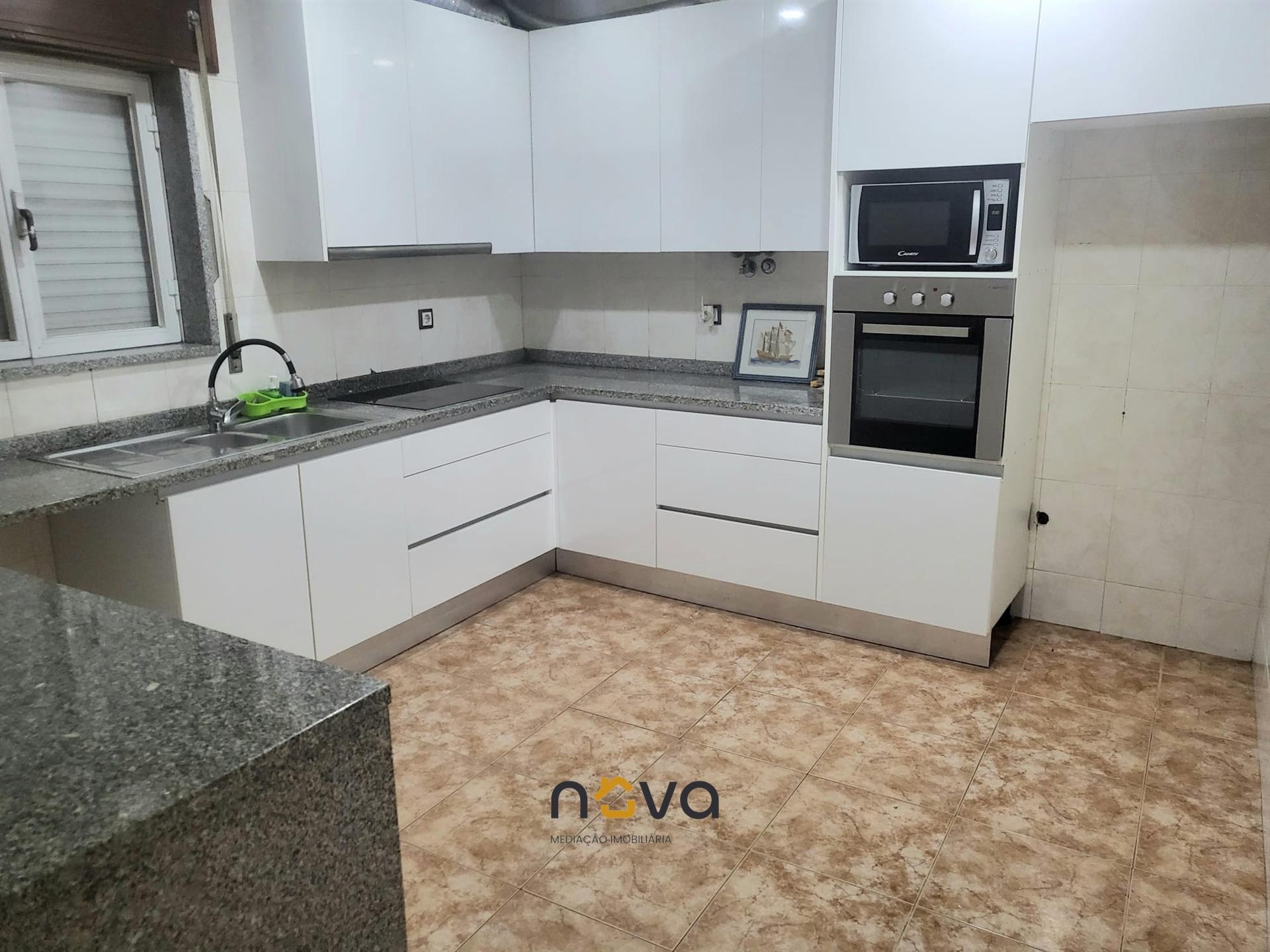 Moradia Bifamiliar T7