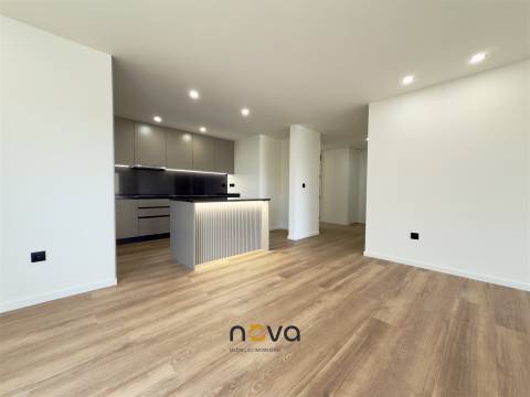 Apartamento T3 Totalmente Remodelado na Póvoa de Varzim.