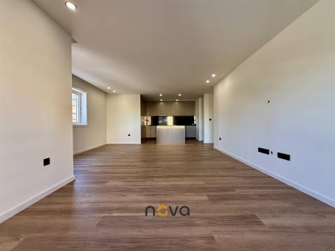 Apartamento T3 Totalmente Remodelado na Póvoa de Varzim.