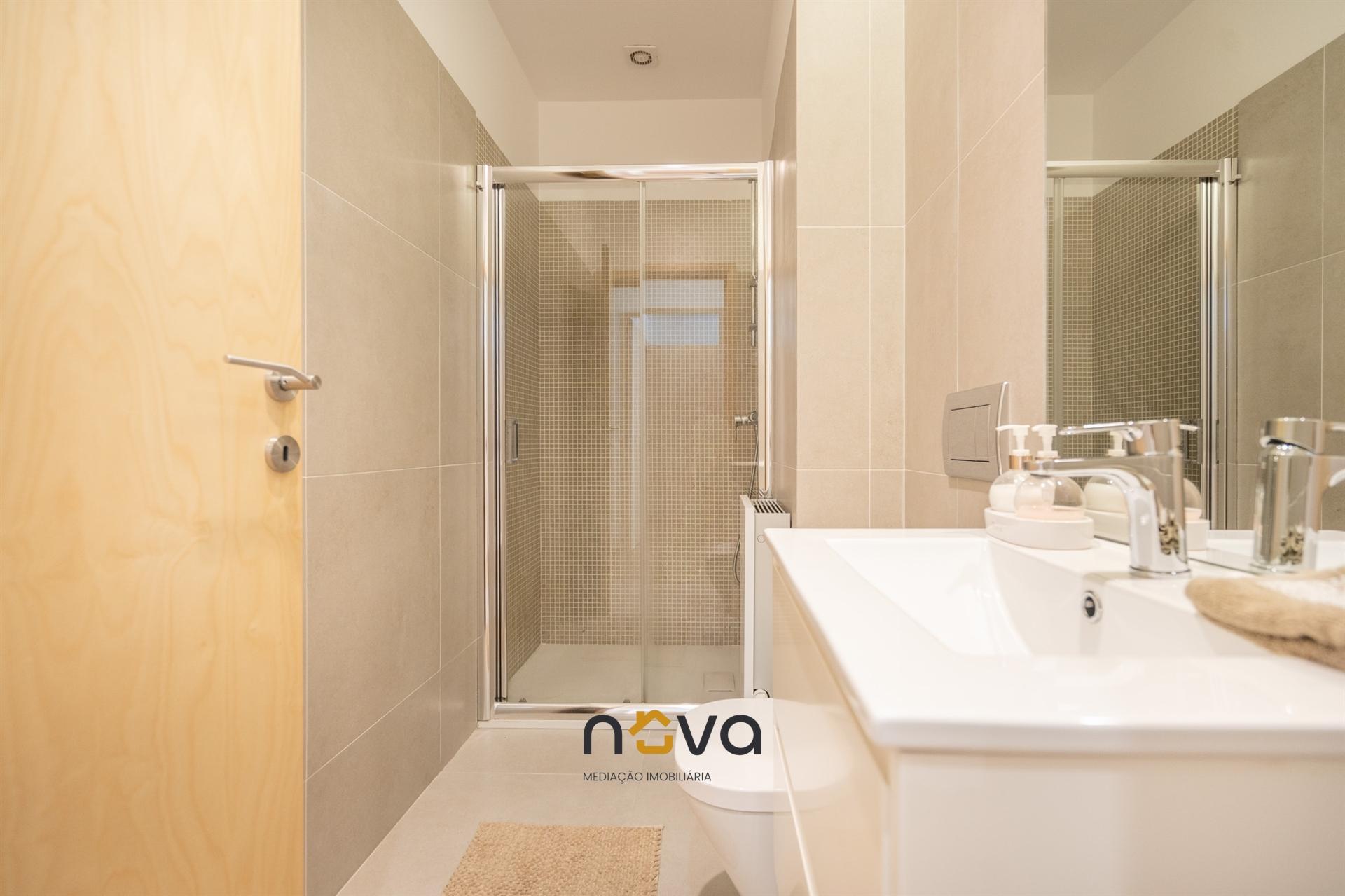 Apartamento T2 na Rua 27 de Fevereiro, Póvoa de Varzim