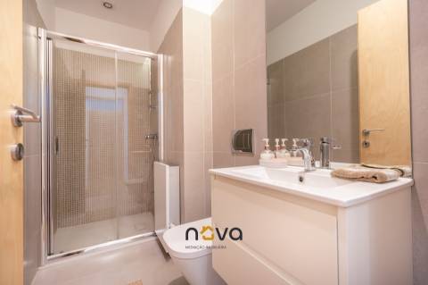 Apartamento T2 na Rua 27 de Fevereiro, Póvoa de Varzim