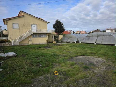 Lote de Terreno 850 m2, Póvoa de Varzim