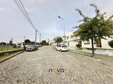 Terreno urbano com 2143 m2 para construção de moradia | NOVA Imobiliária