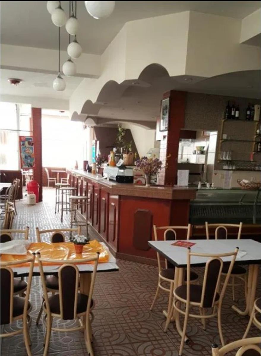 Loja com 298 m2 próximo da praia para restauração. Póvoa de Varzim | Nova Imobiliária