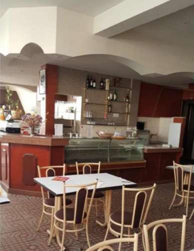 Loja com 298 m2 próximo da praia para restauração. Póvoa de Varzim | Nova Imobiliária