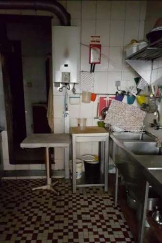 Loja com 298 m2 próximo da praia para restauração. Póvoa de Varzim | Nova Imobiliária